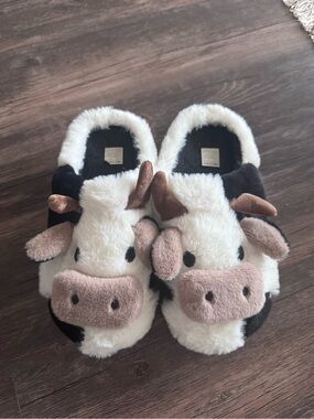 Cozy cow slippers